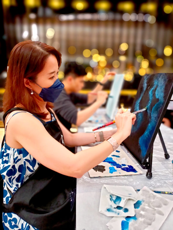 painting-activity-in-kl-art-studio-w-hotel-art-and-gin-and-tonic
